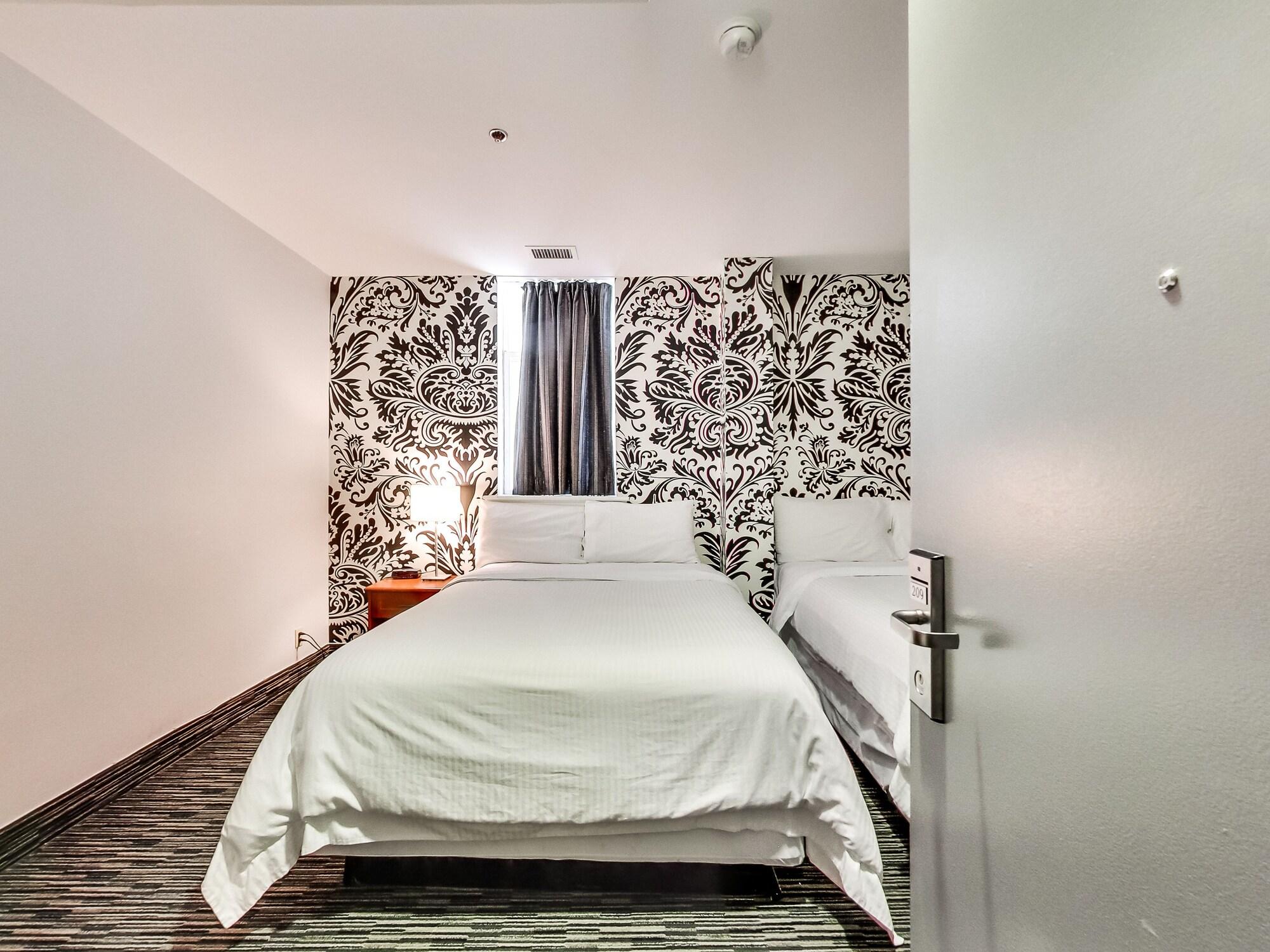 Isabella Hotel & Suites Toronto Exteriör bild